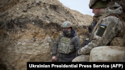 Президент України Володимир Зеленський під час перебування на Донбасі, квітень 2021 року