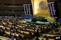 БҰҰ Бас Ассамблеясы Украина жерінің біртұтастығы туралы қарарды дауысқа салып жатыр. Нью-Йорк, 24 ақпан, 2025 жыл.