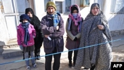 آرشیف، یک فامیل افغان که از ایران به کشور برگشته اند.