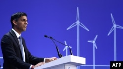 Premierul britanic Rishi Sunak a subliniat că UK s-a poziționat împotriva folosirii unor astfel de arme. 