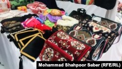 آرشیف، نمایشگاه صنایع دستی زنان افغانستان
