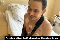 Ільля Жэлезьнякоў неўзабаве пасьля апэрацыі на сэрцы ў Польшчы, архіўнае фота