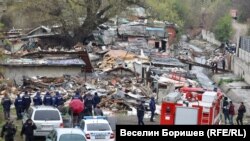 Разрушаването на незаконните постройки в квартал "Захарна фабрика"