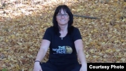 Pentru Mirela Oprișan unele alimente au acum gust și miros de gunoi fermentat.