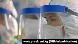 Медики, работающие в дневном стационаре. Бишкек.