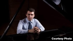 Дино Имери, пијанист и уметник